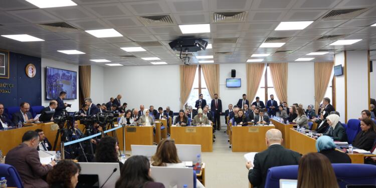 Bütçe görüşmelerinde kadın vekillerden tepki: Kadın yok, eşitlik yok, adalet yok