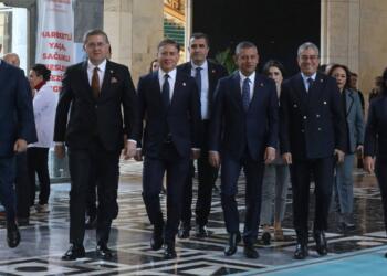 CHP’de ‘İmralı’ya gitmeyelim’ diyenler ağır basıyor