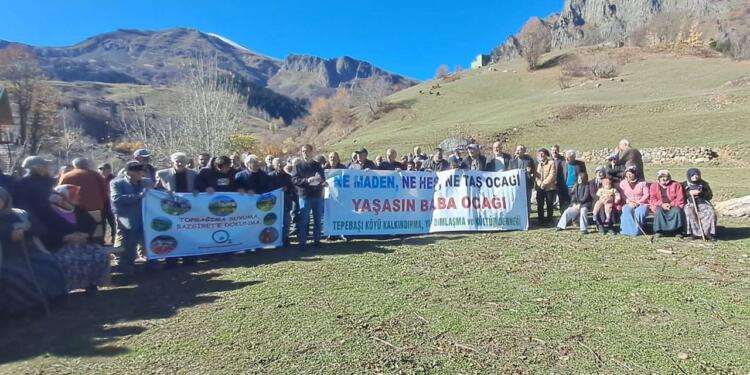 Şavşat’ta madene karşı yürüyüş