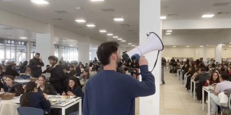 Anadolu Üniversitesi’nde polis ve ÖGB şiddeti