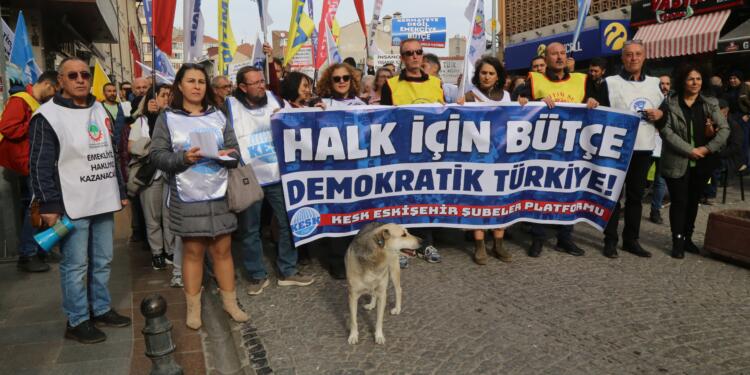 Emekçilerden ‘Halk için bütçe demokratik Türkiye’ yürüyüşü