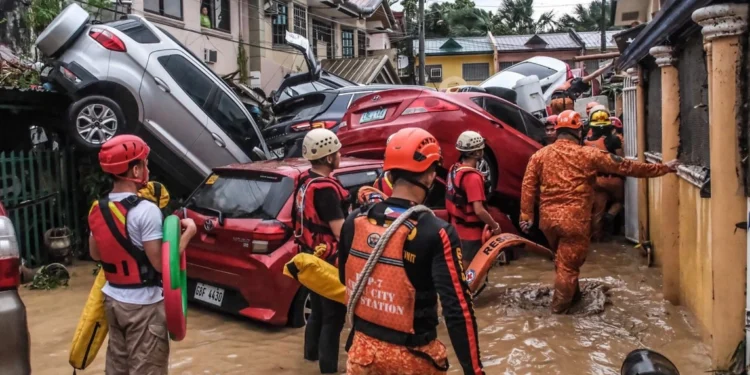 Filipinler’de tayfun nedeniyle yaşamını yitirenlerin sayısı 90’ı aştı