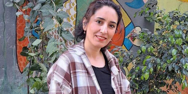 Öğretmen Füruğ Hüsrevi’ye 15 yıl hapis cezası verildi