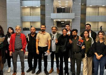 8 gazeteci ve 4 avukat beraat etti