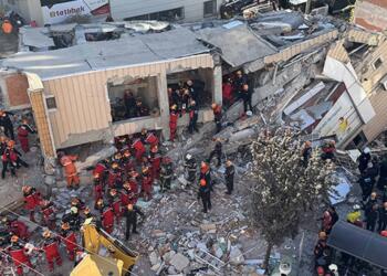 Gebze’de çöken bina: İki ilçede onlarca bağımsız birim mühürlendi