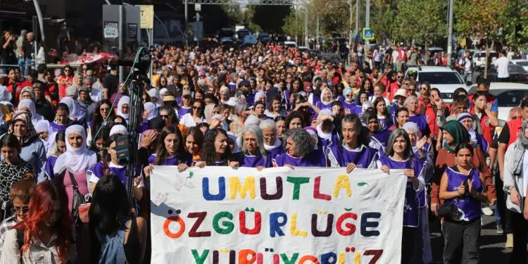 TJA’lı kadınlar: Devlet güvensizlikleri gidermek için somut adım atmalı