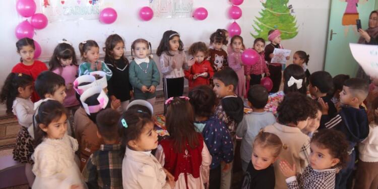 Amûdê’de çocuklar Dünya Çocuk Günü’nü kutladı