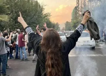 ‘İran’da toplumun örgütlülüğü rejimi korkutuyor’