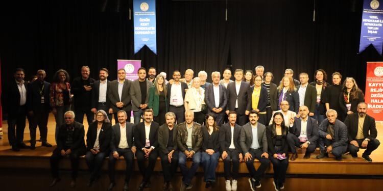 İstanbul’da Yerel Demokrasi Konferansı: Barış ve Demokratik Toplum Süreci fırsattır