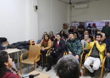 Okmeydanı Demokrasi Platformu’ndan direnişteki sağlık emekçilerine destek