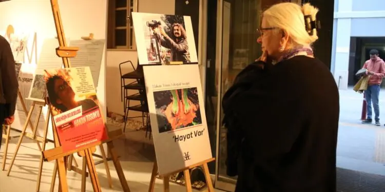 İzmir’de Hakan Tosun anıldı: Kamerası hâlâ kayıtta