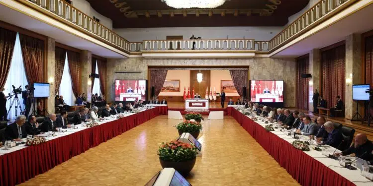 Meclis Komisyonu İmralı’ya gitti