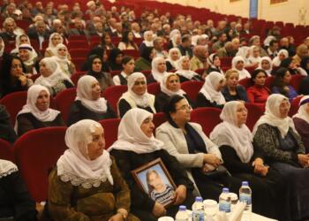 Çatışmalarda çocuklarını kaybedenler barış istiyor