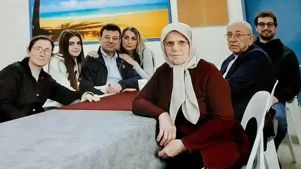 İmamoğlu’nun babası ve oğluna yurtdışı yasağı