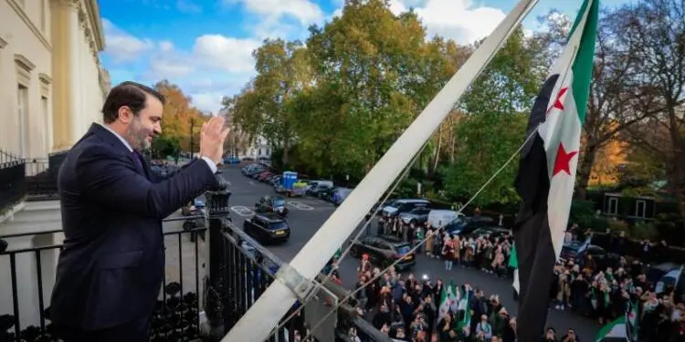 Suriye’nin Londra Büyükelçiliği 13 yıl sonra açıldı