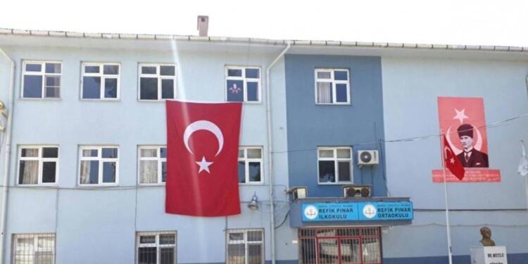 Otizmli öğrenciye şiddet uygulayan müdüre uzaklaştırma