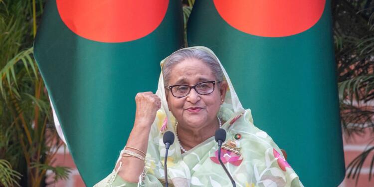 Bangladeş’in devrik Başbakanı hakkında idam kararı verildi