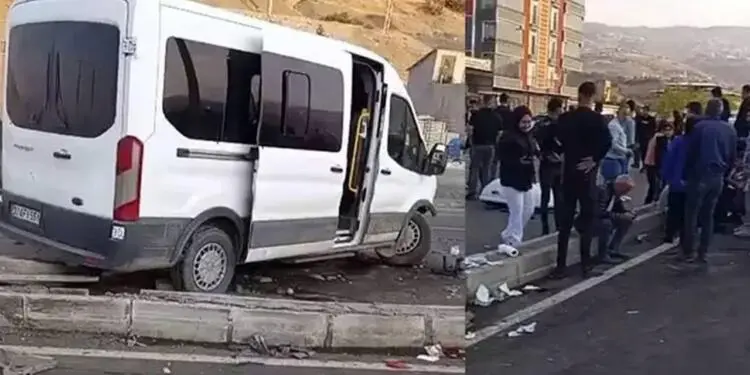 Şirnex’te servis ile araç çarpıştı: 13’ü çocuk 19 yaralı