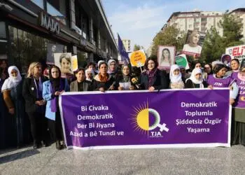 Kadınlar sokaklarda: Eşitlik temelinde yaşam talebini büyütme zamanı