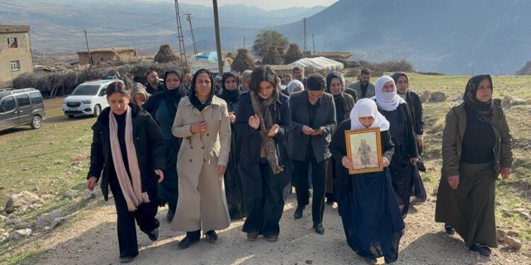 YJA-Star’lı Süheyla Gültekin’in taziyesine ziyaret