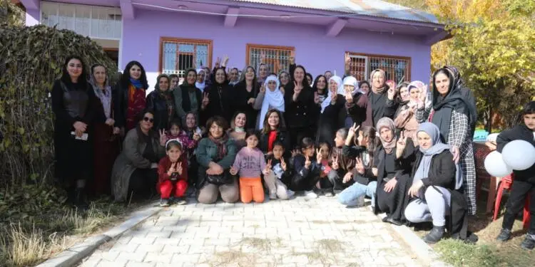 Elbak’ta ‘Sosin Kadın Dayanışma Merkezi’ açıldı