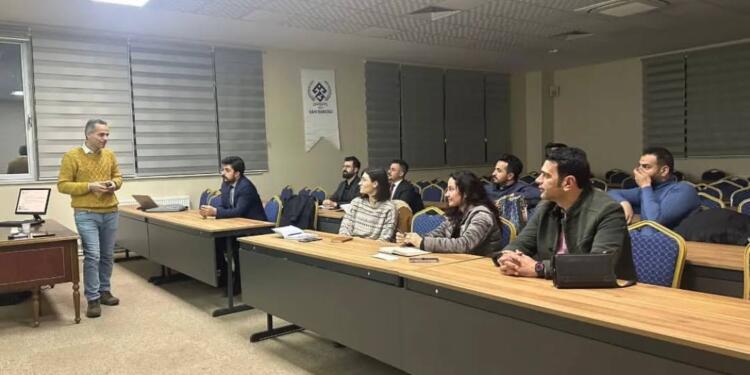 Rojhilatlı hukukçu bin 224 hukuk terimini Kürtçeye kazandırdı