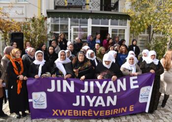 Kayyımın kapattığı Şamiram Kadın Yaşam Merkezi yeniden açıldı