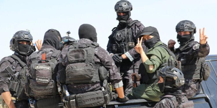 Ekim’de 79 DAİŞ’li yakalandı