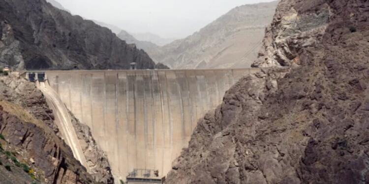 Tahran barajlarında su seviyesi yarıya indi
