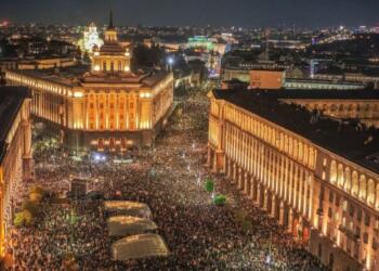 Bulgaristan’da hükümet düştü: Z kuşağının Avrupa’daki ilk zaferi mi?