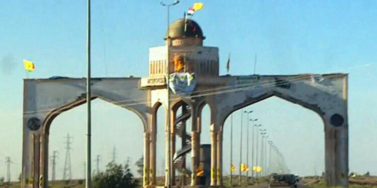 DAİŞ çeteleri köy bastı: Bir kişi katledildi