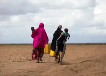 El Faşer’de 107 binden fazla kişi yerinden edildi