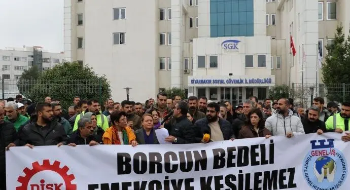 Belediyelerden SGK borcu kesintisi yapılmasına tepki gösterildi