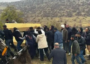 Kazada ailesinden 4 kişiyi kaybeden tutsağın taziyeye gelmesi için 200 bin TL istendi