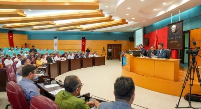 Tarsus’ta okuma salonuna Sırrı Süreyya Önder ismi verilecek