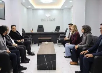 Ahmet Özer’den DEM Parti’ye ziyaret