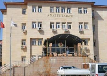 Bir polis adliyede intihar girişiminde bulundu