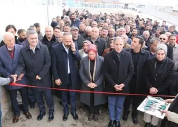 Komün çalışmasıyla kurulan Ronahî Halkevi açıldı