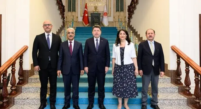 İmralı Heyeti ile Adalet Bakanı bir araya geldi