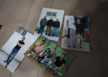 Tutsak yakınları: Barış için adım atıyoruz, onlar atmıyor