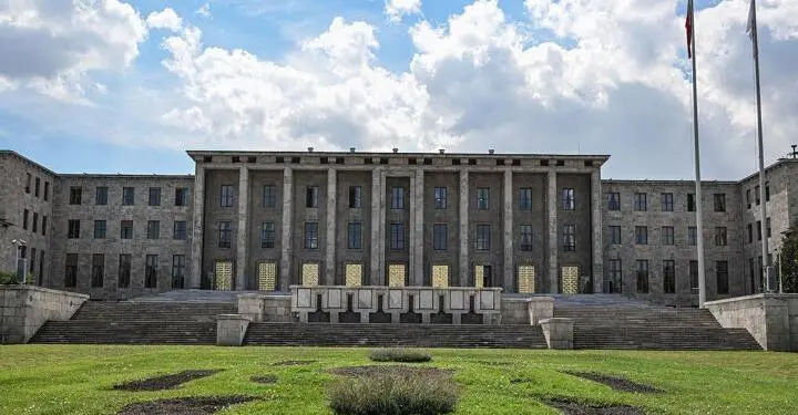 Meclis’te tacize uğrayan çocuğun yakını: Sesini duyuramayan varsa konuşsunlar