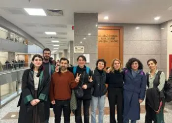 Gazetecilerin duruşması görüldü: Adli kontrol tedbirleri kaldırıldı