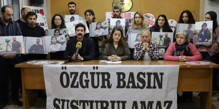 Cihan Bilgin ve Nazım Daştan anıldı: Onurlu barış için gazetecilik yapmaya devam edeceğiz