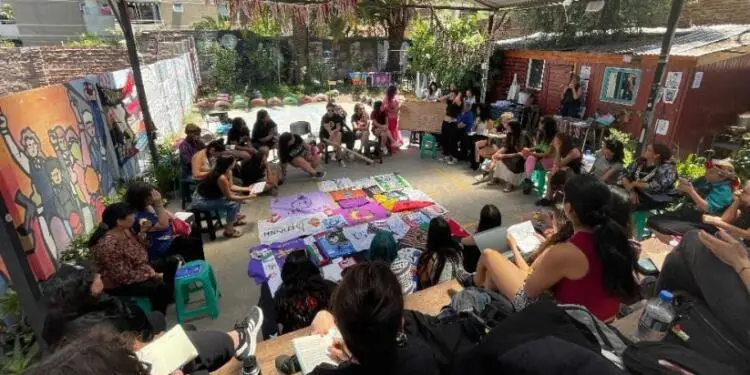 Şilili ve Kürt kadınlar ‘geleceği örmek için’ buluştu