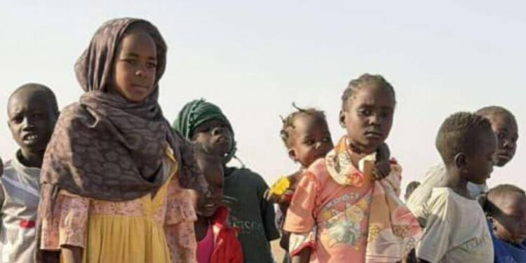 El Faşer’de çatışmalardan kaçan 45 çocuk tecavüze uğradı