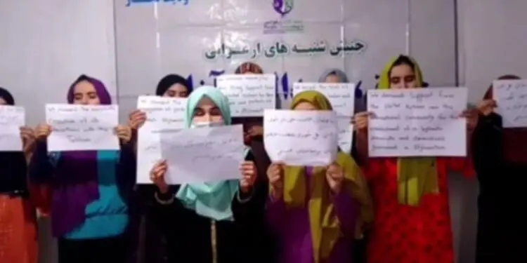 Mor Cumartesi: Dünya Taliban zulmünü görmezden geliyor