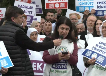 ‘Ekmek ve Barış İçin Bütçe’ yürüyüşü Ankara’da