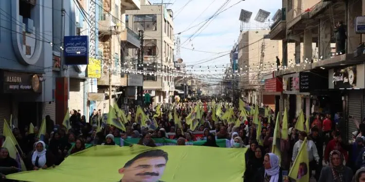 Qamişlo’da kadınlar Abdullah Öcalan için yürüdü