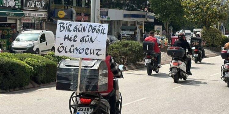 Moto kuryelik ‘çok tehlikeli’ sayılmalı: Kurye Hakları Derneği’nden politika çağrısı