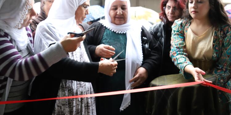 Adana’da Anavarza Kültür ve Sanat Derneği açıldı